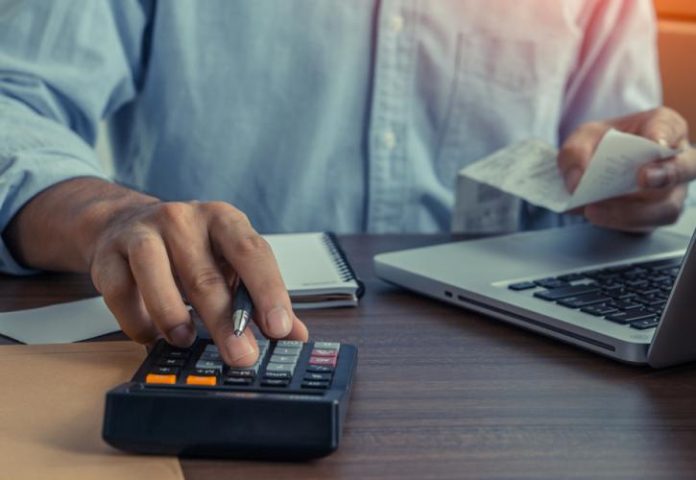 shutterstock_ofeili_foros_xreos (1)