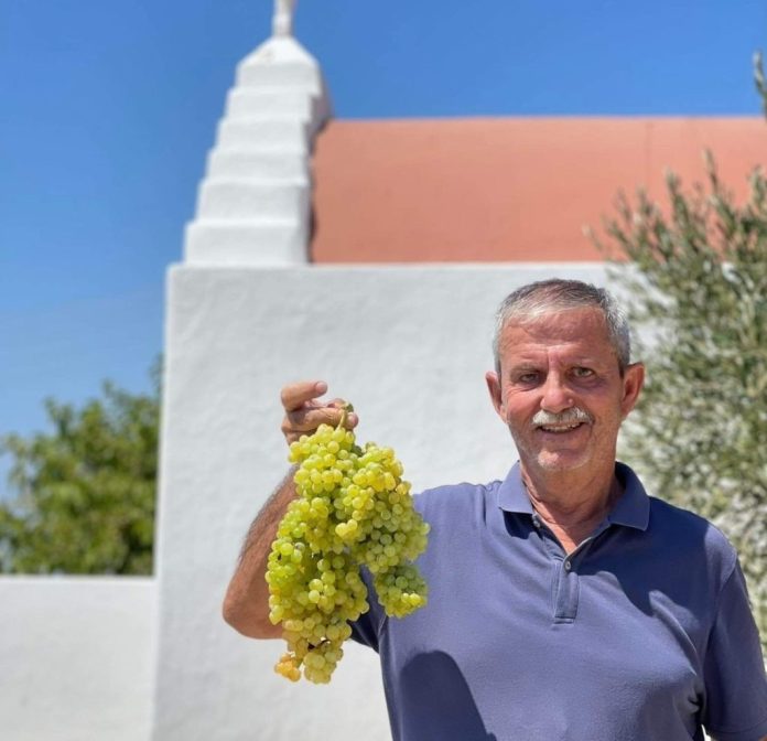 roussounelos1-1024x988