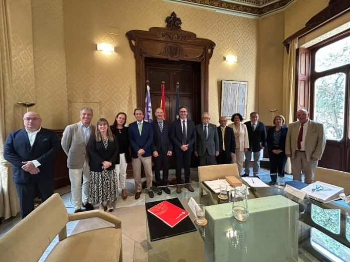 insuleurmeetings2_F-179050795