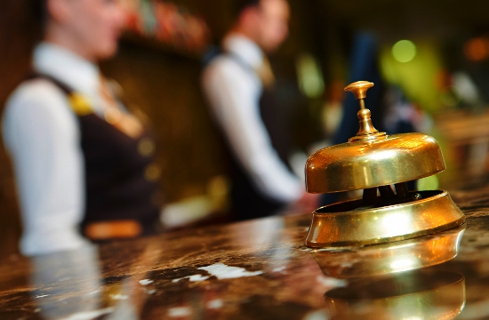 hotel_reception_852956452