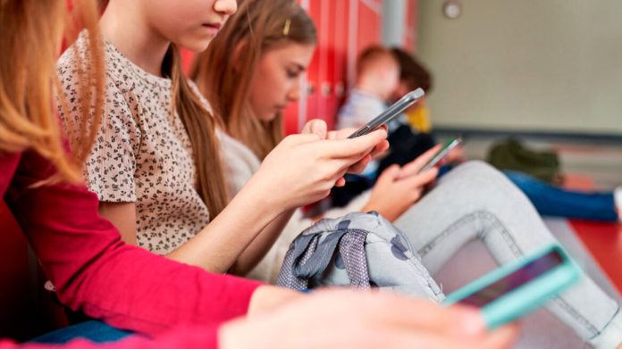 paidia-sxoleio-kinito (1)