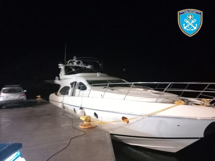 thalamigos_mykonos_lathrometanastes-1