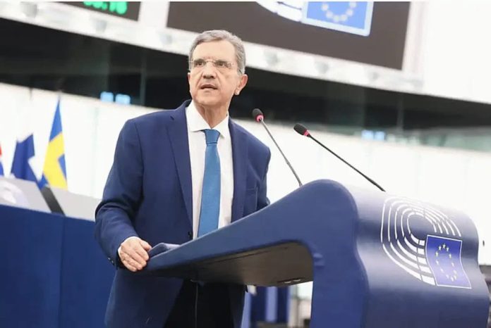 aytias-pros-komision