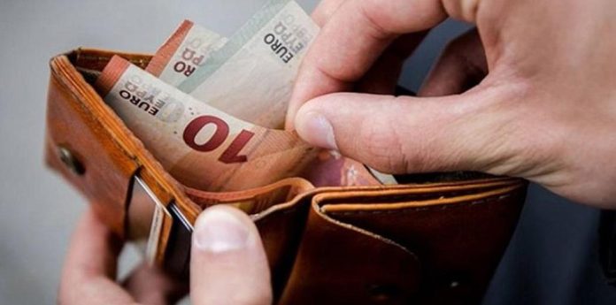 afxiseis-misthous-mast