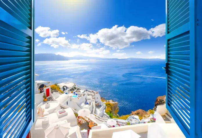 santorini_shutterstock_2274382415-1024x699.jpg
