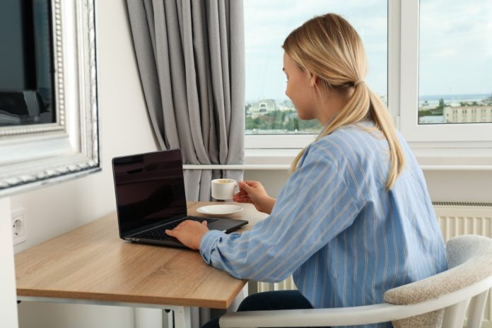 working-from-home-1280x853